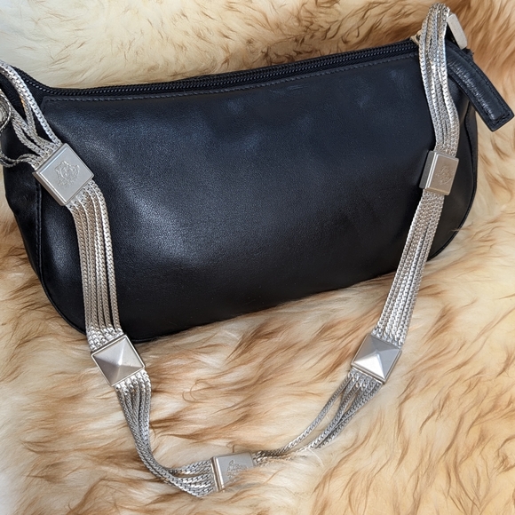 Gianni Versace Chains Shoulder Bag - Picture 2 of 13